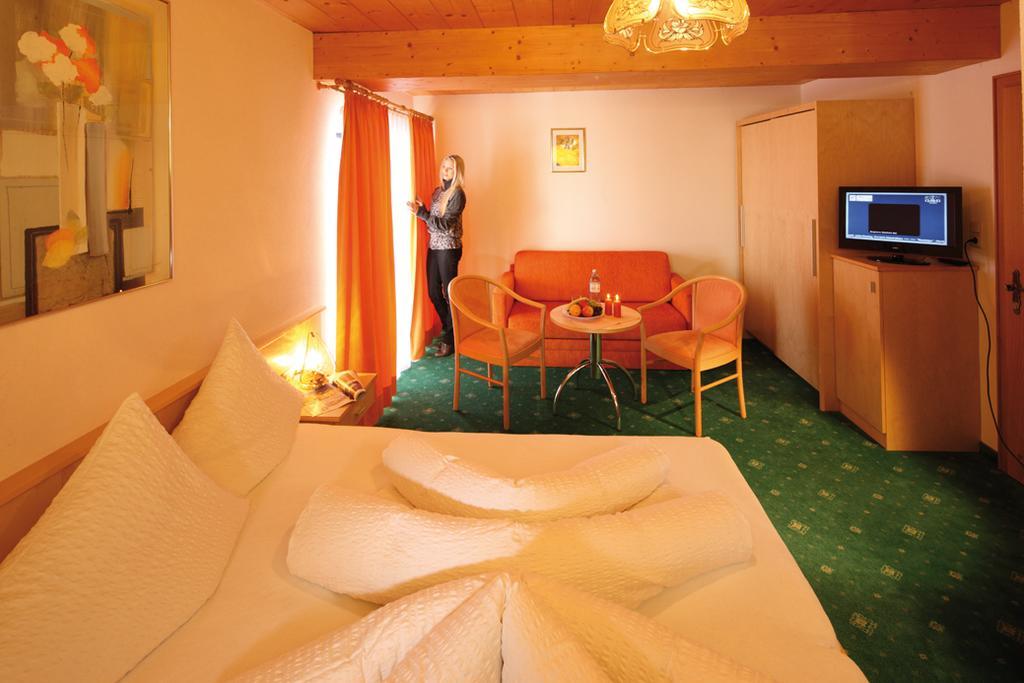 Hotel Sonnalpen Damuels Ruang foto