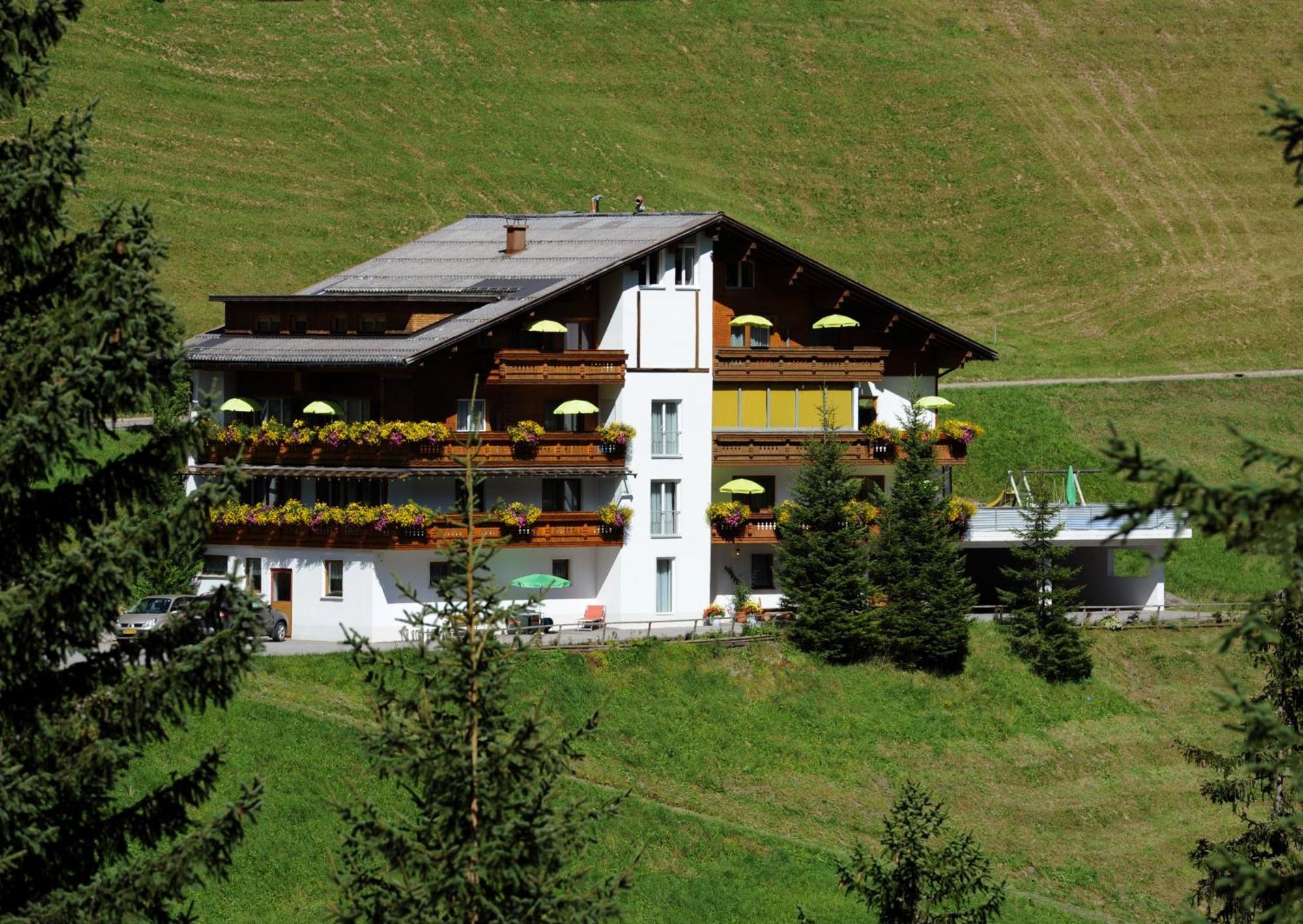 Hotel Sonnalpen Damuels Bagian luar foto
