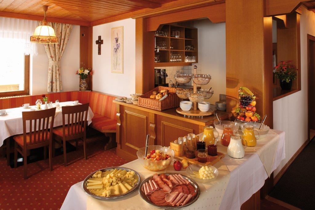 Hotel Sonnalpen Damuels Bagian luar foto