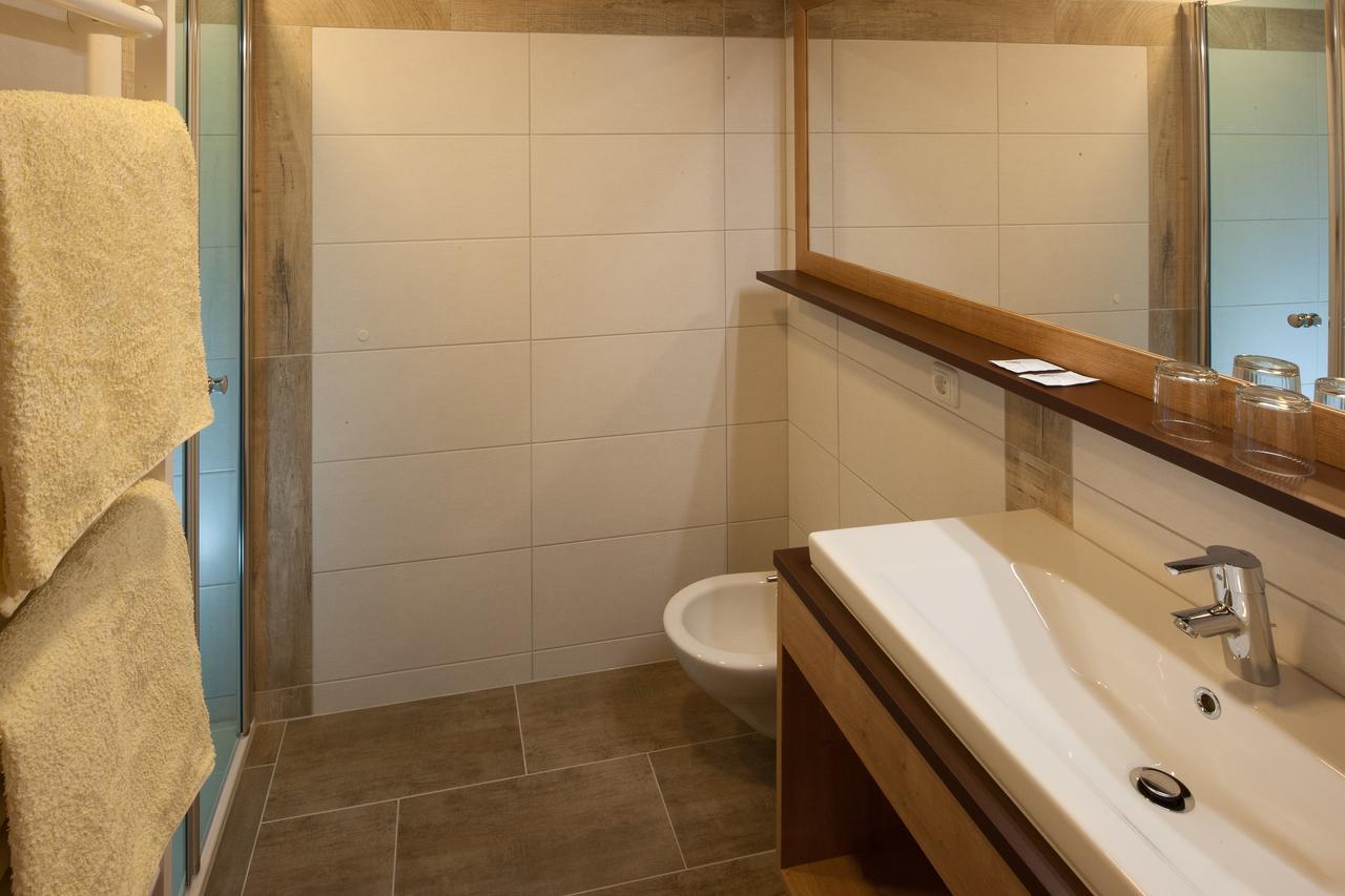 Hotel Sonnalpen Damuels Bagian luar foto
